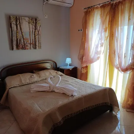 Deluxe Sophia's Penthouse Apartman Kárpathosz